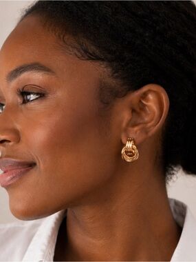 New! Classic 18K Gold Plated Door Knocker Earrings (1002) NWOT